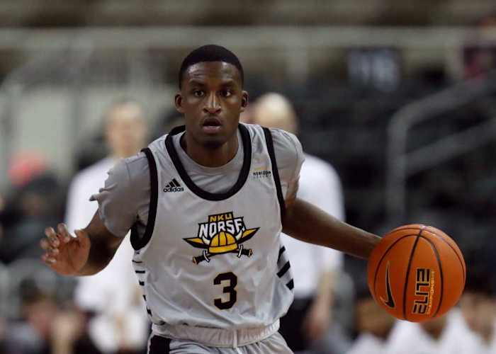 Northern Kentucky Norse guard Marques Warrick (3) drives to the basket during the men s Horizon League tournament final against the Wright State Raiders, Tuesday, March 8, 2022, at the Indiana Farmers Coliseum in Indianapolis. Nkuwsuhorizonmbbfinal 030822 Am1168